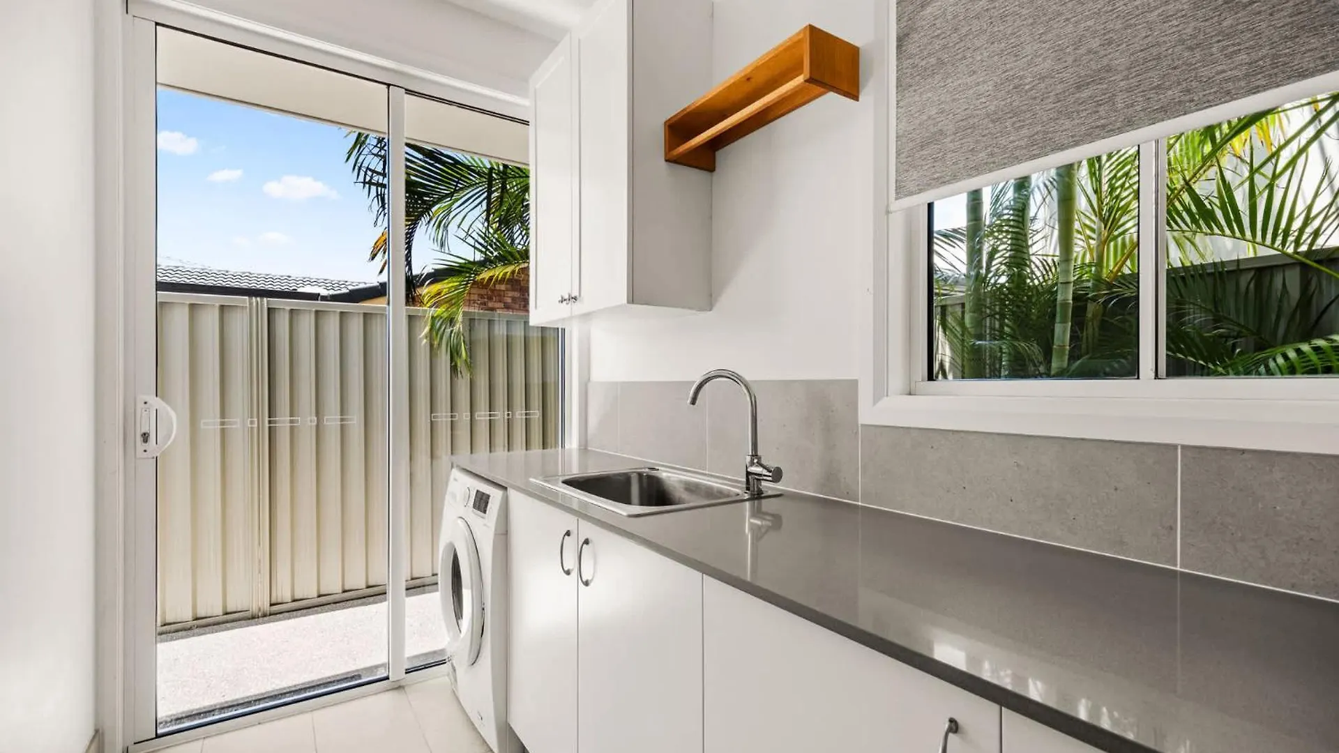 Tallebudgera By Khove Gold Coast 0*,  Australia